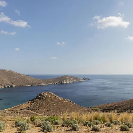 וילה Kir Mimis Awarded Cycladic *